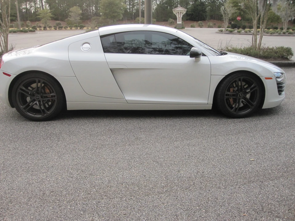 2009 Audi 42 R8 - Image 10 of 31