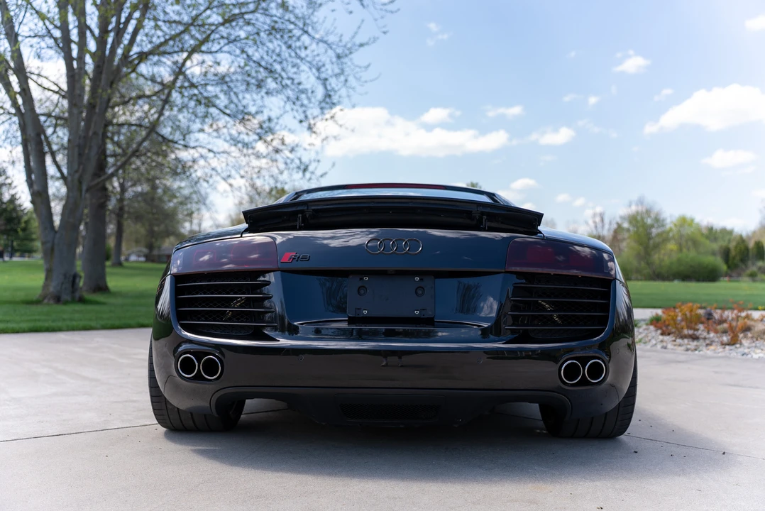 2009 Audi 42 R8 - Image 8 of 31