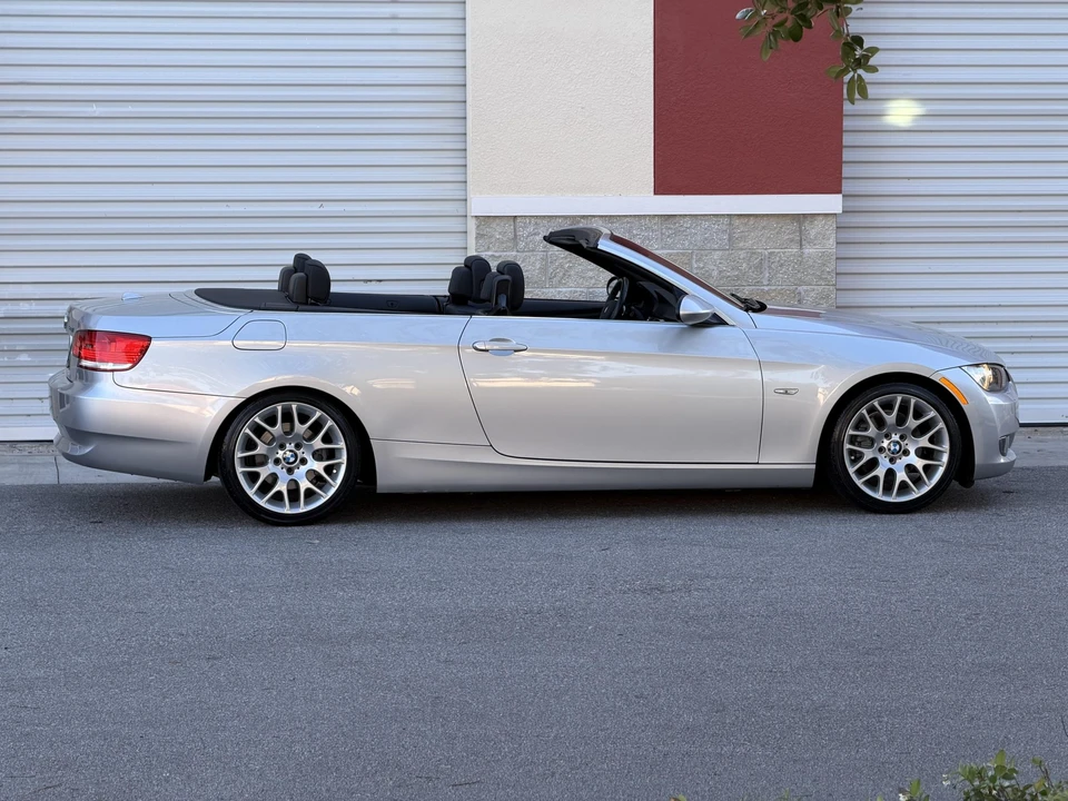 2009 BMW E93 3 Series Convertible - Image 13 of 31