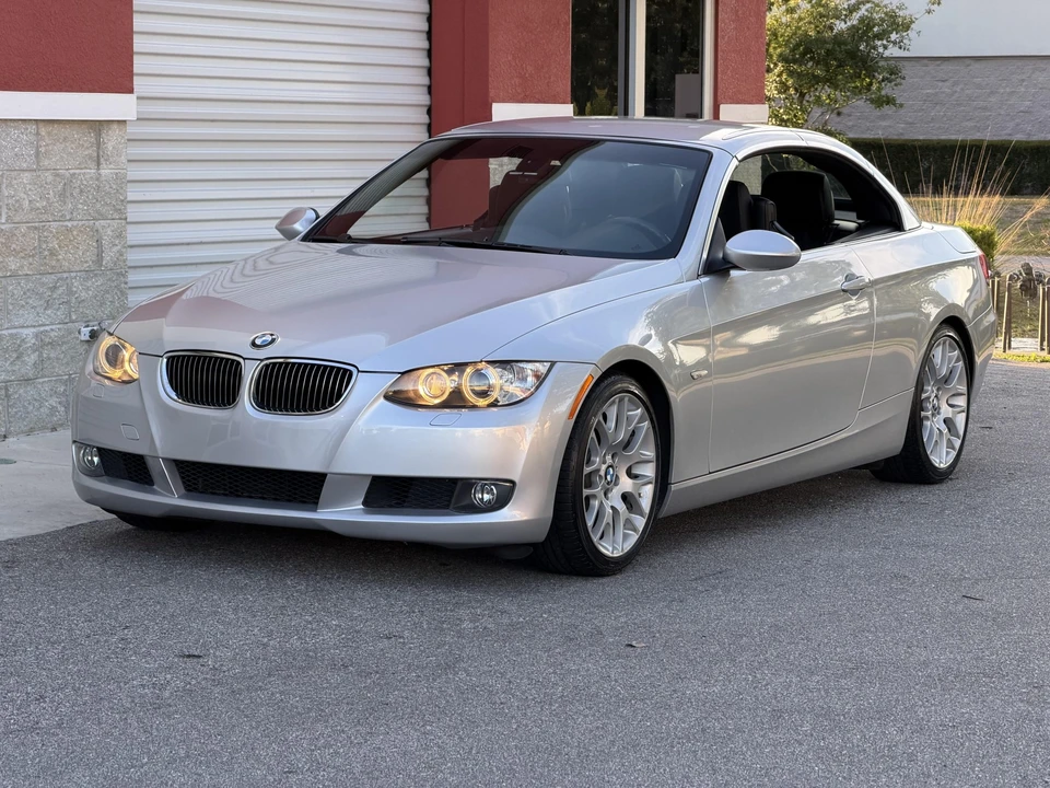 2009 BMW E93 3 Series Convertible - Image 17 of 31