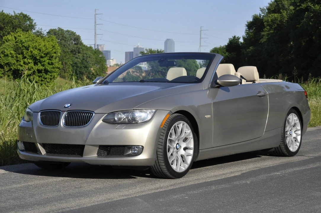 2009 BMW E93 3 Series Convertible - Image 4 of 31
