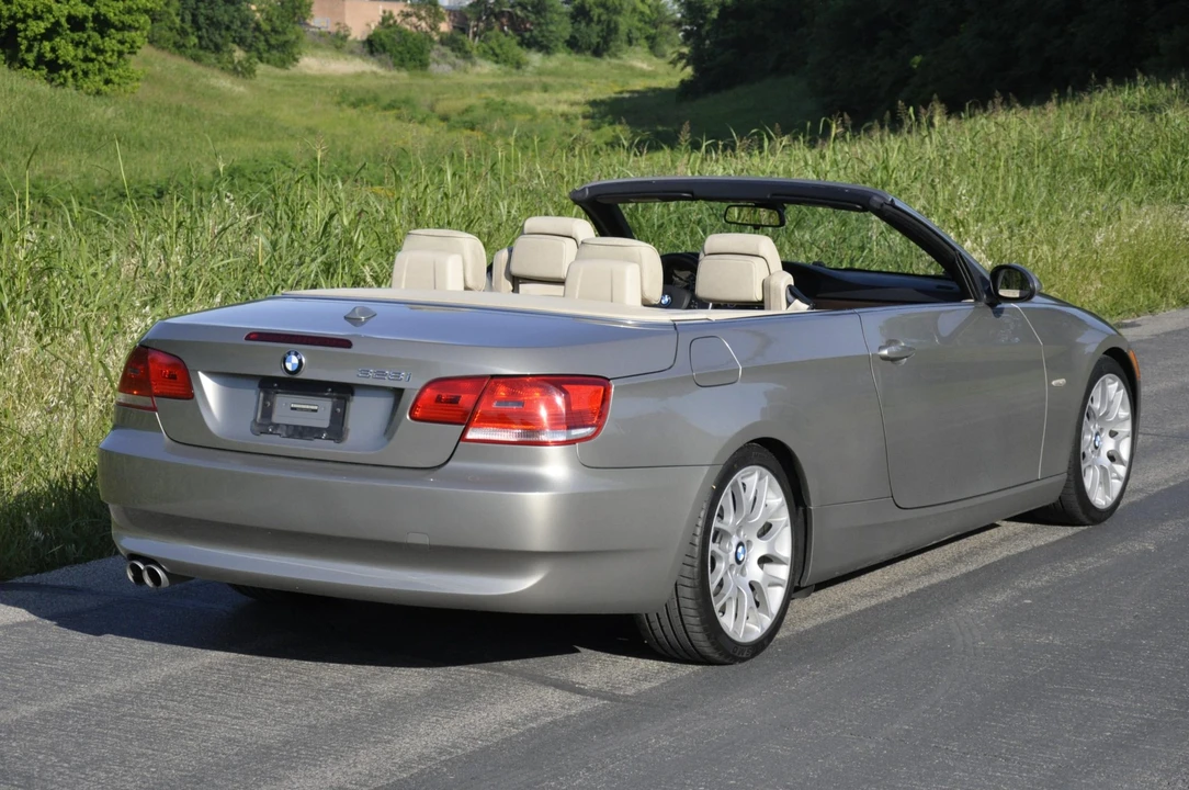 2009 BMW E93 3 Series Convertible - Image 11 of 31