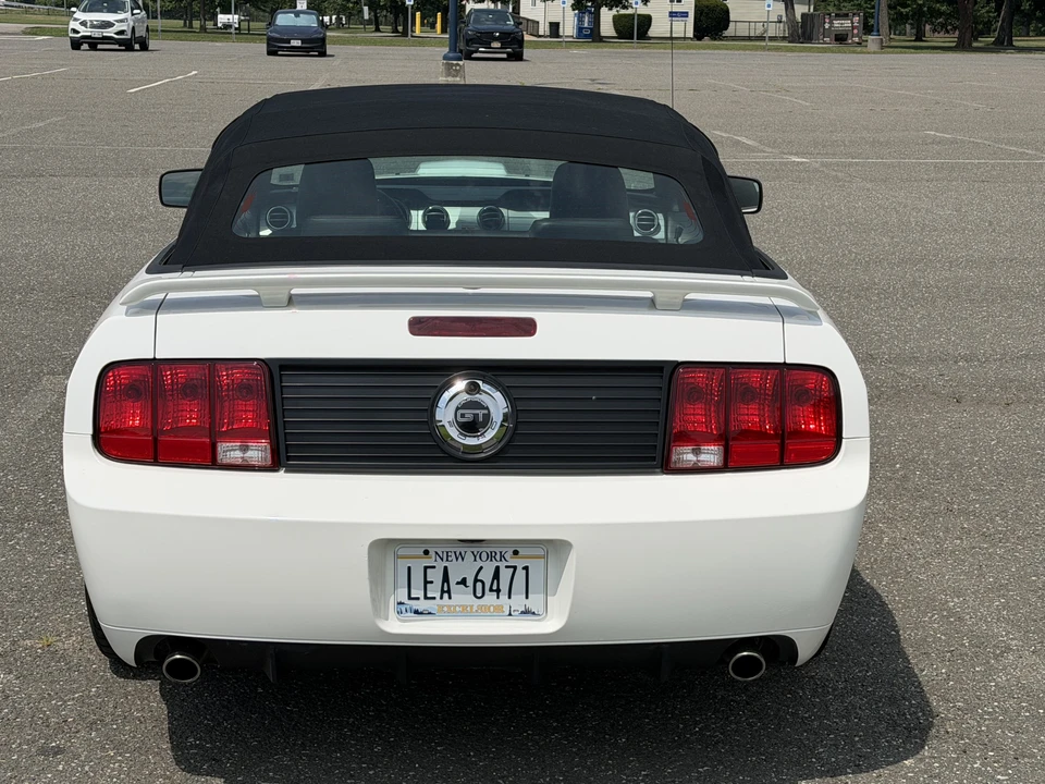 2009 Ford S197 Mustang - Image 8 of 31