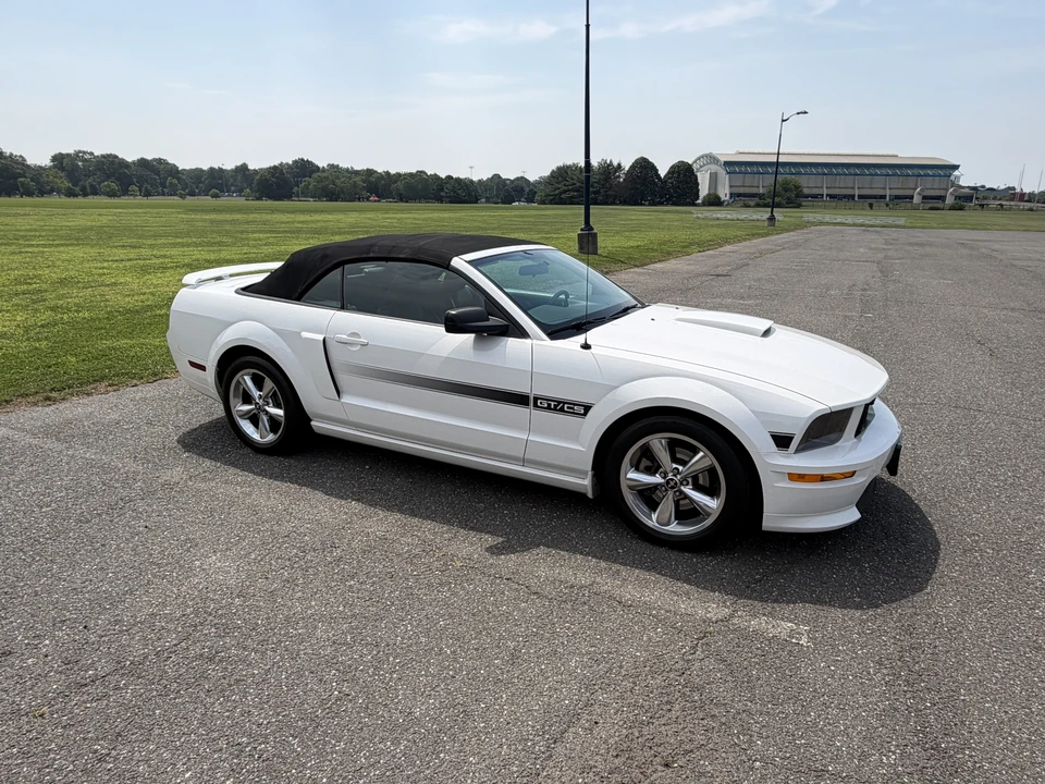 2009 Ford S197 Mustang - Image 5 of 31
