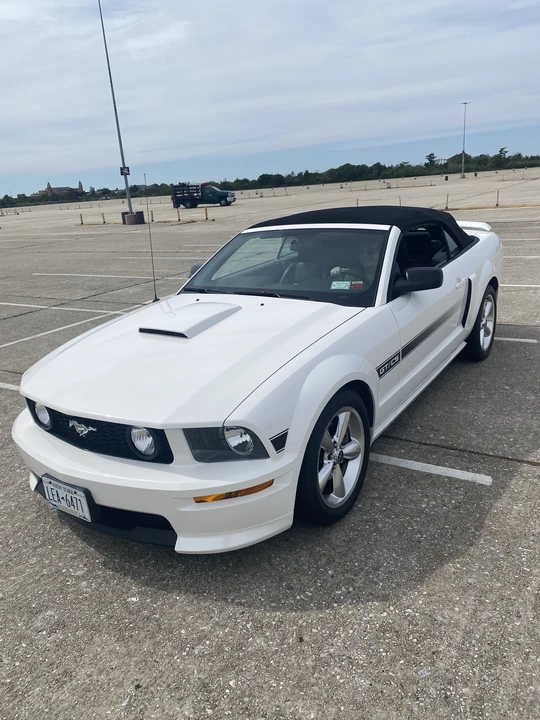 2009 Ford S197 Mustang - Image 7 of 31