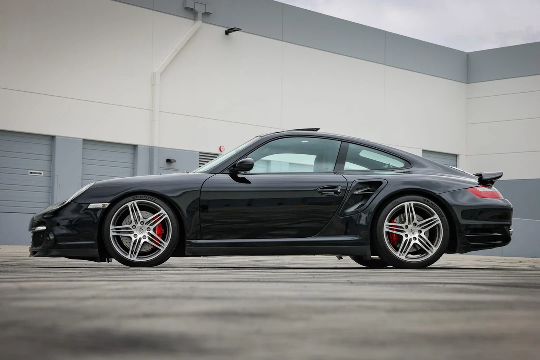 2009 Porsche 997 Turbo - Image 6 of 31