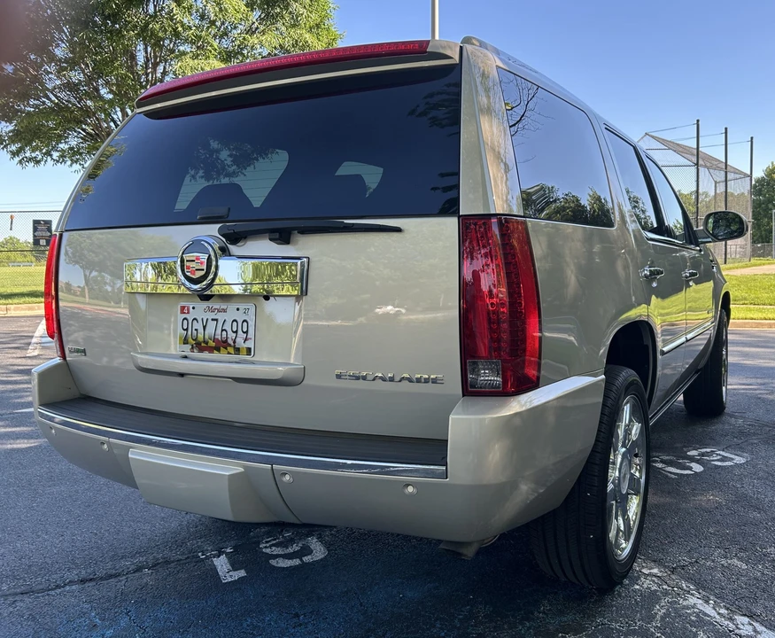 2010 Cadillac Escalade & EXT 3rd Gen - Image 27 of 31