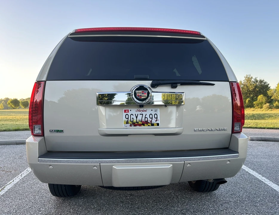 2010 Cadillac Escalade & EXT 3rd Gen - Image 26 of 31