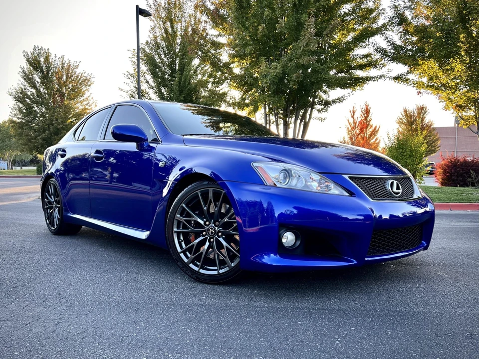 2010 Lexus IS F 2nd Gen - Image 11 of 31