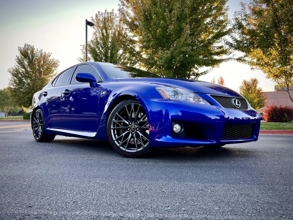 2010 Lexus IS F 2nd Gen - Image 12 of 31