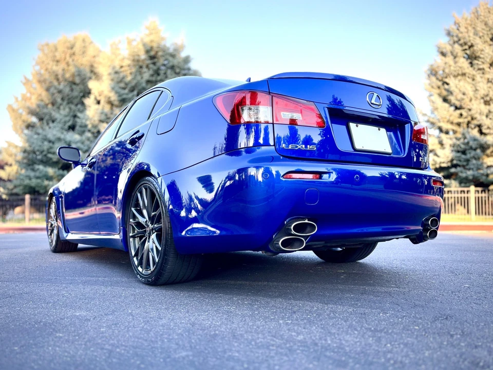 2010 Lexus IS F 2nd Gen - Image 23 of 31