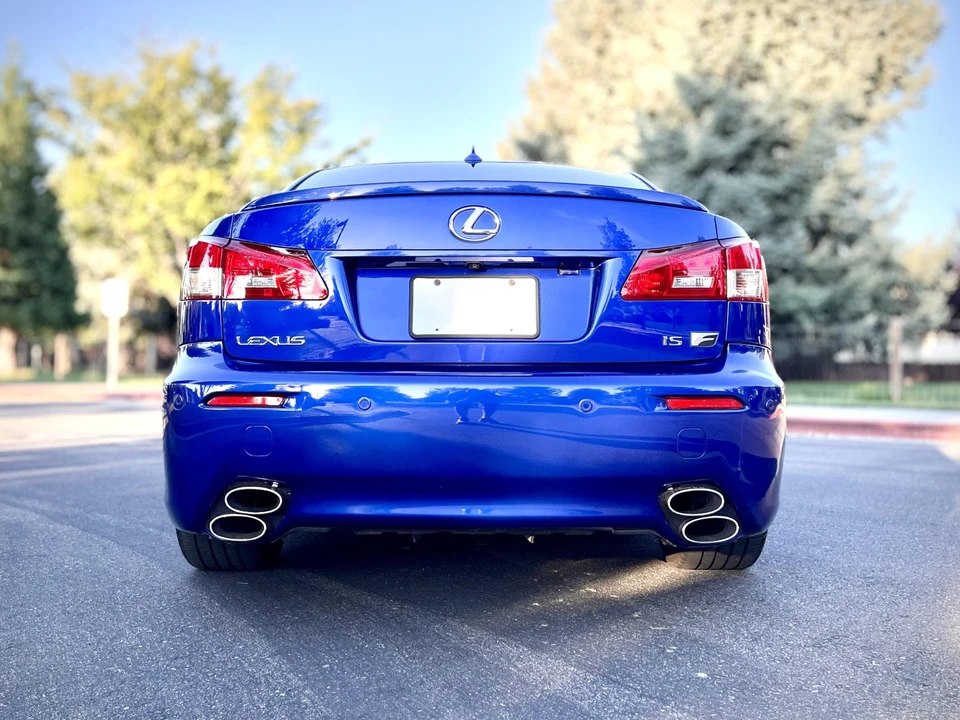 2010 Lexus IS F 2nd Gen - Image 22 of 31