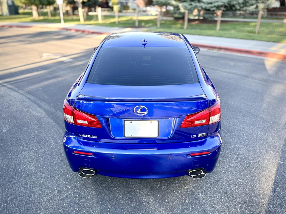 2010 Lexus IS F 2nd Gen - Image 21 of 31