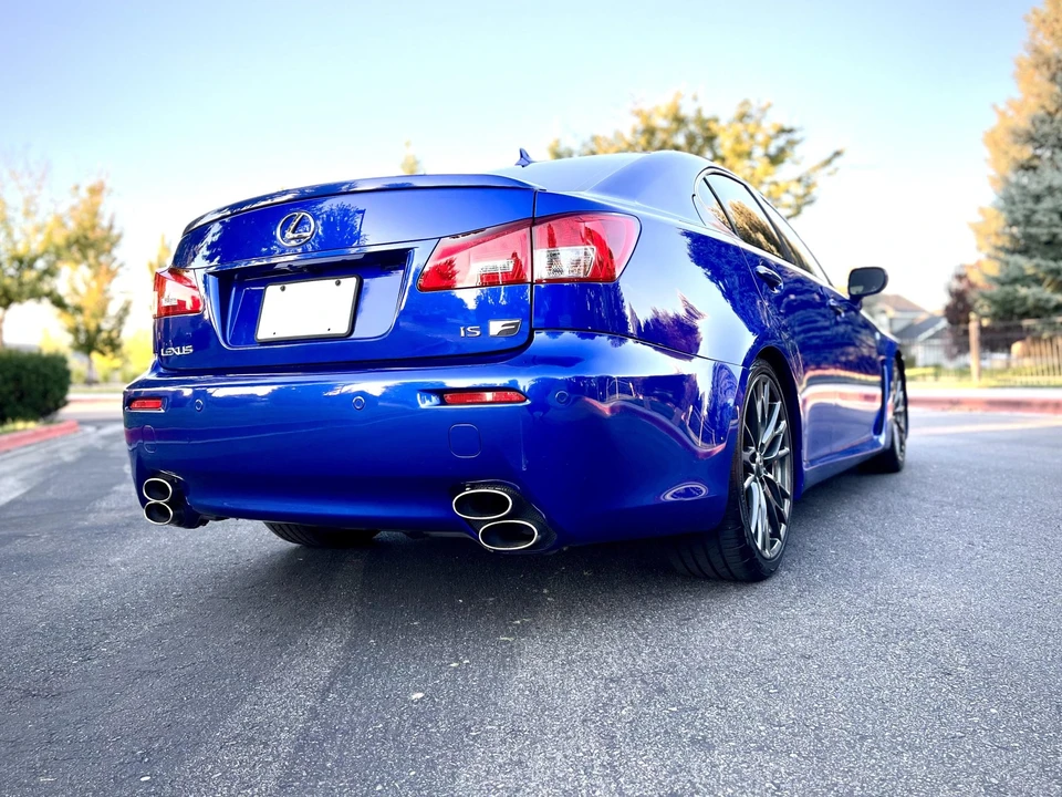 2010 Lexus IS F 2nd Gen - Image 19 of 31