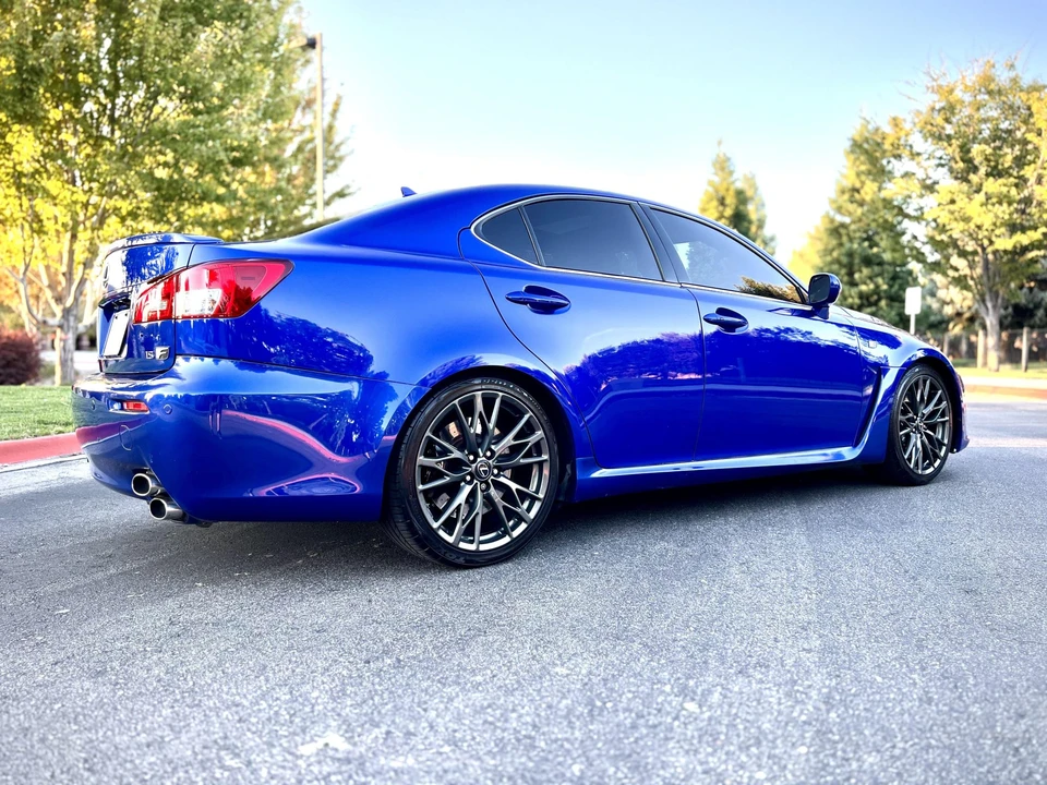 2010 Lexus IS F 2nd Gen - Image 17 of 31