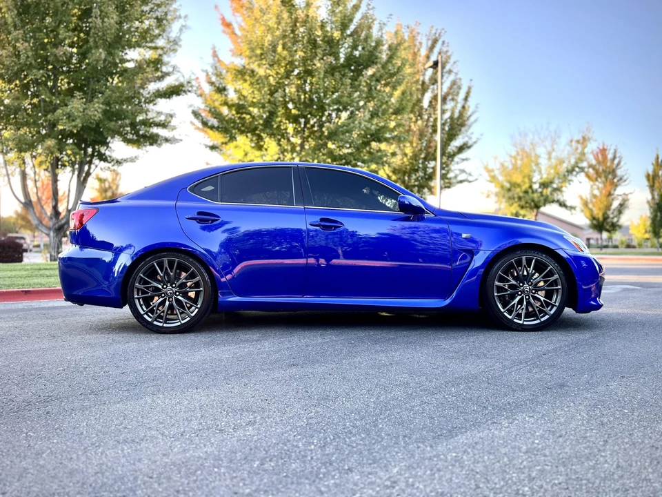 2010 Lexus IS F 2nd Gen - Image 15 of 31