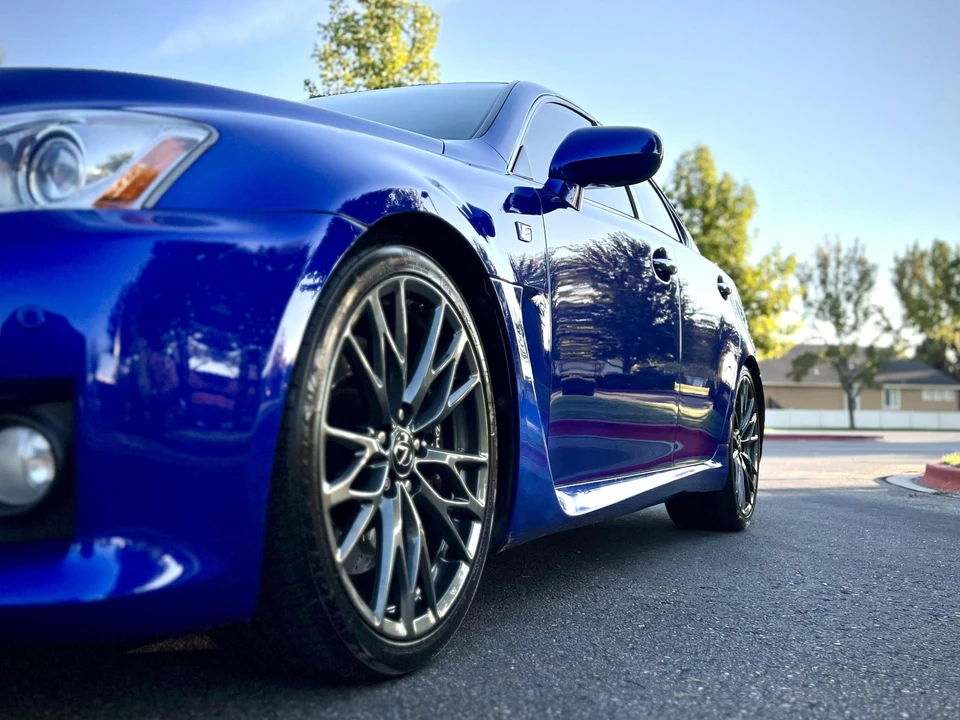 2010 Lexus IS F 2nd Gen - Image 28 of 31
