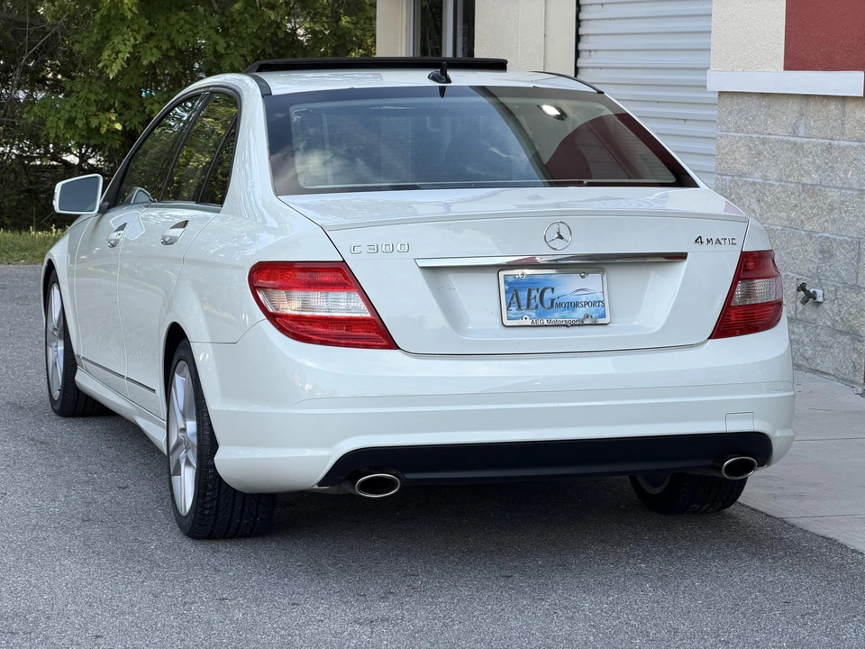 2011 Mercedes-Benz W204 C-Class - Image 9 of 31