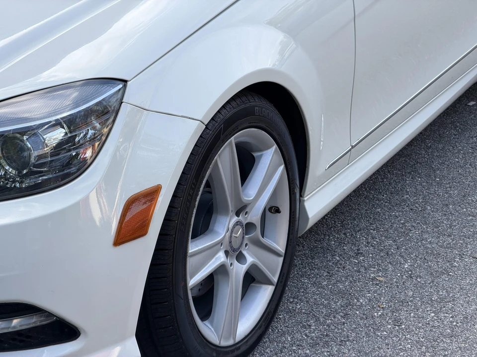 2011 Mercedes-Benz W204 C-Class - Image 26 of 31