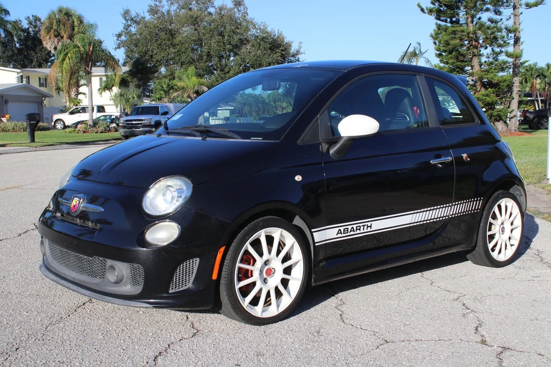 2012 Fiat Abarth 500 - Image 2 of 31