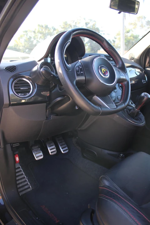 2012 Fiat Abarth 500 - Image 28 of 31