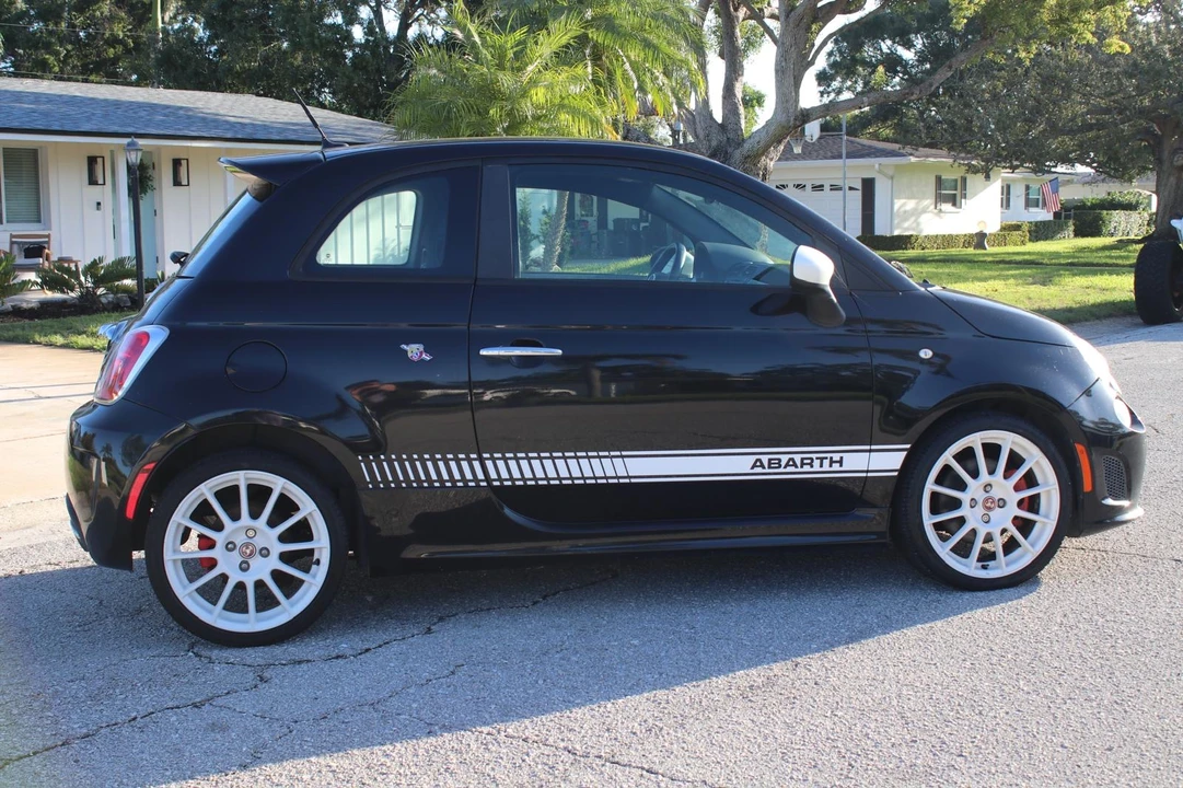 2012 Fiat Abarth 500 - Image 6 of 31