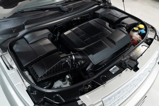 2012 Land Rover Discovery 4th Gen - Image 6 of 7