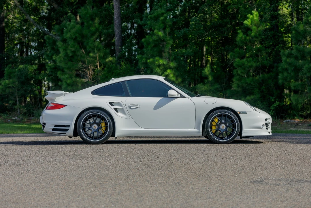 2012 Porsche 997 Turbo S - Image 24 of 31
