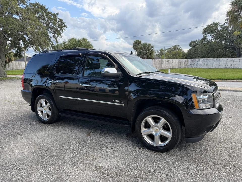 2013 Chevrolet Tahoe 3rd Gen - Image 24 of 31