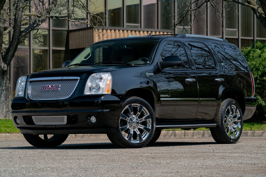 2013 GMC Yukon 3rd Gen - Image 3 of 31