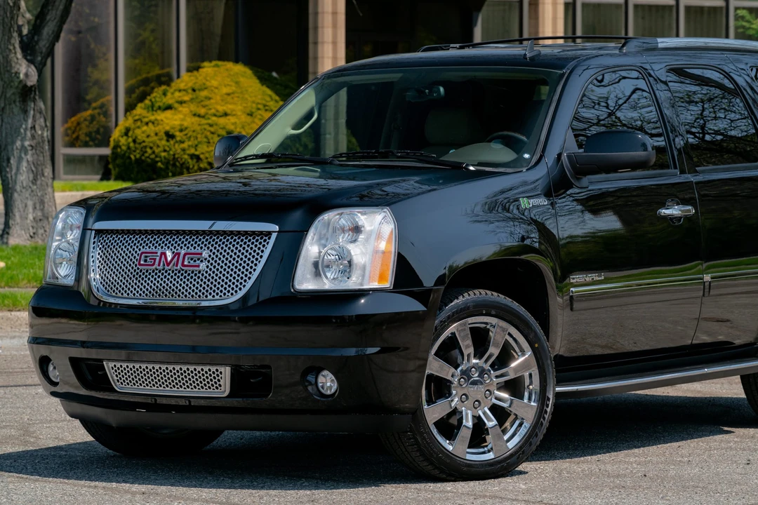 2013 GMC Yukon 3rd Gen - Image 12 of 31