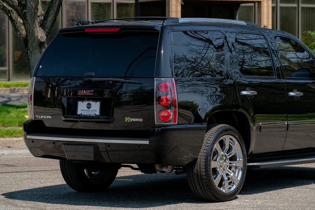 2013 GMC Yukon 3rd Gen - Image 16 of 31