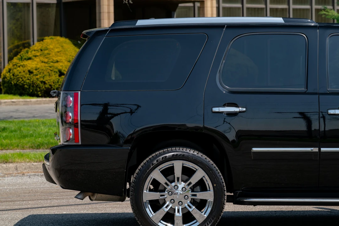 2013 GMC Yukon 3rd Gen - Image 26 of 31