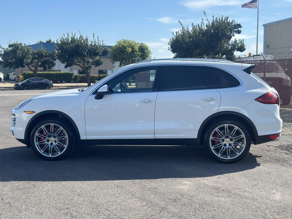 2013 Porsche 958 Cayenne Turbo - Image 6 of 31