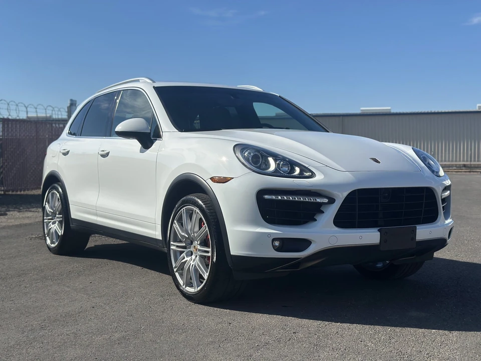 2013 Porsche 958 Cayenne Turbo - Image 3 of 31