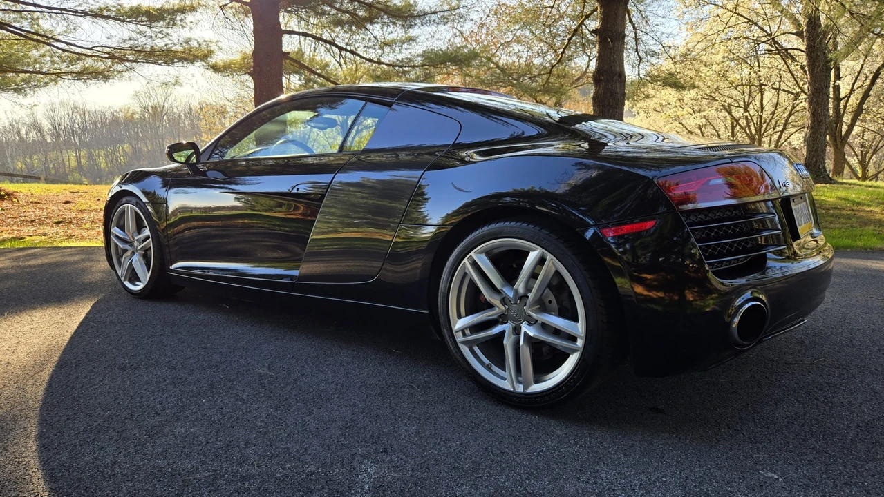 2014 Audi 42 R8 - Image 31 of 31