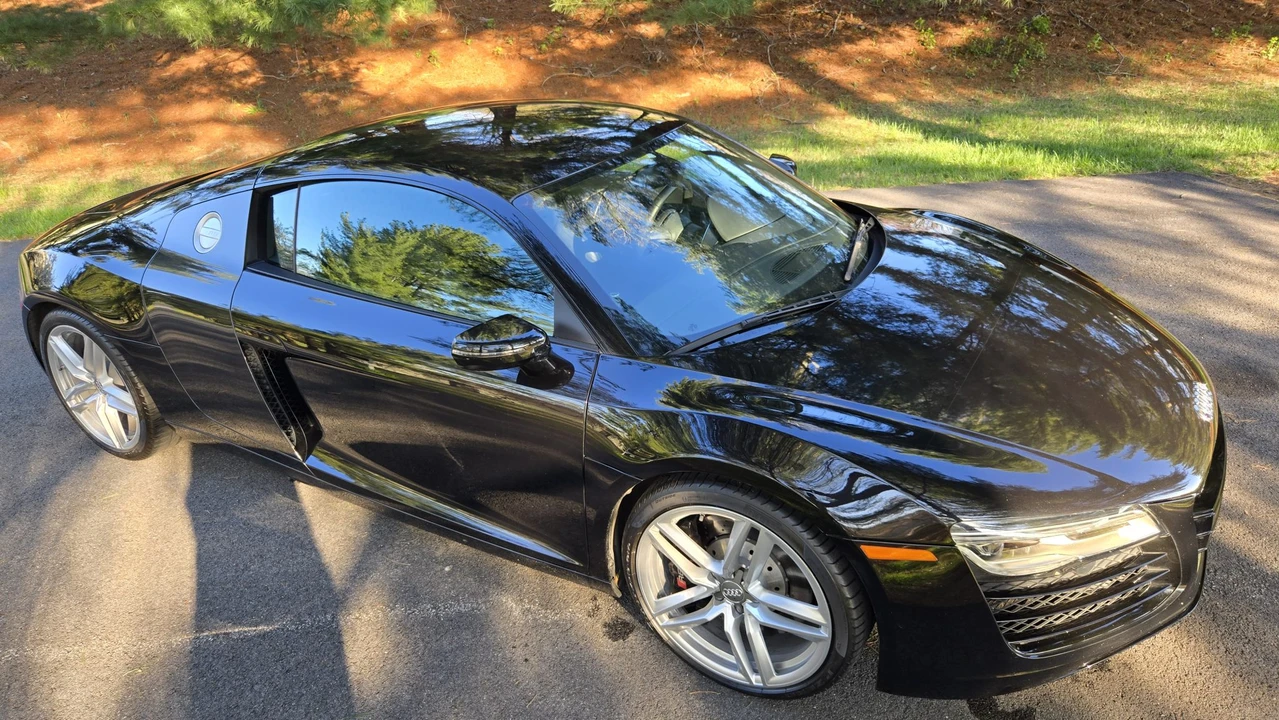 2014 Audi 42 R8 - Image 12 of 31
