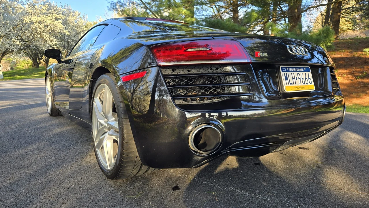 2014 Audi 42 R8 - Image 26 of 31