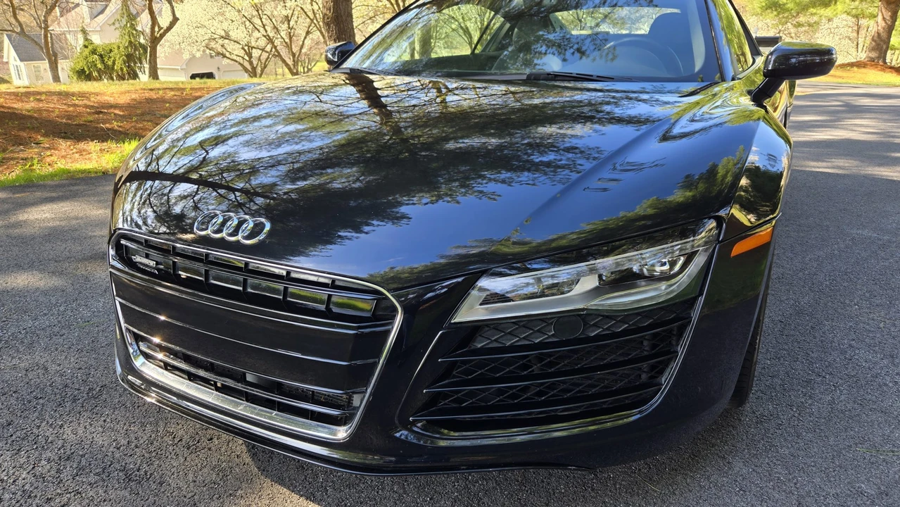 2014 Audi 42 R8 - Image 6 of 31