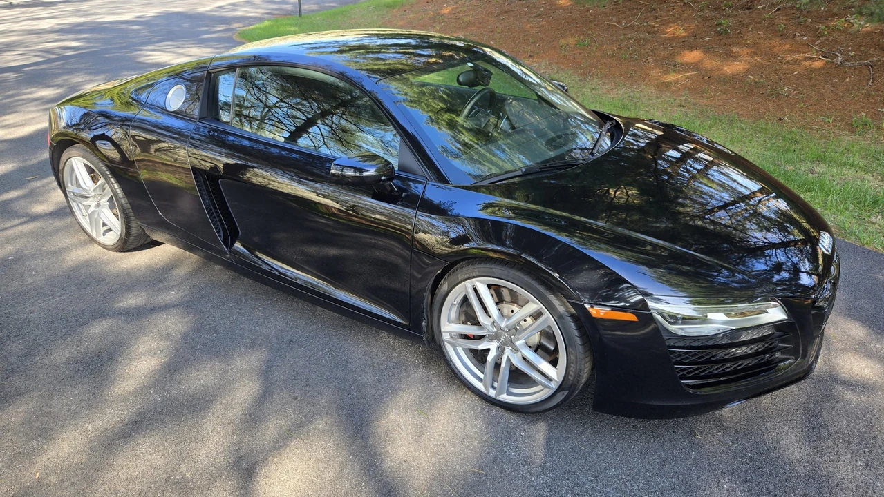 2014 Audi 42 R8 - Image 11 of 31
