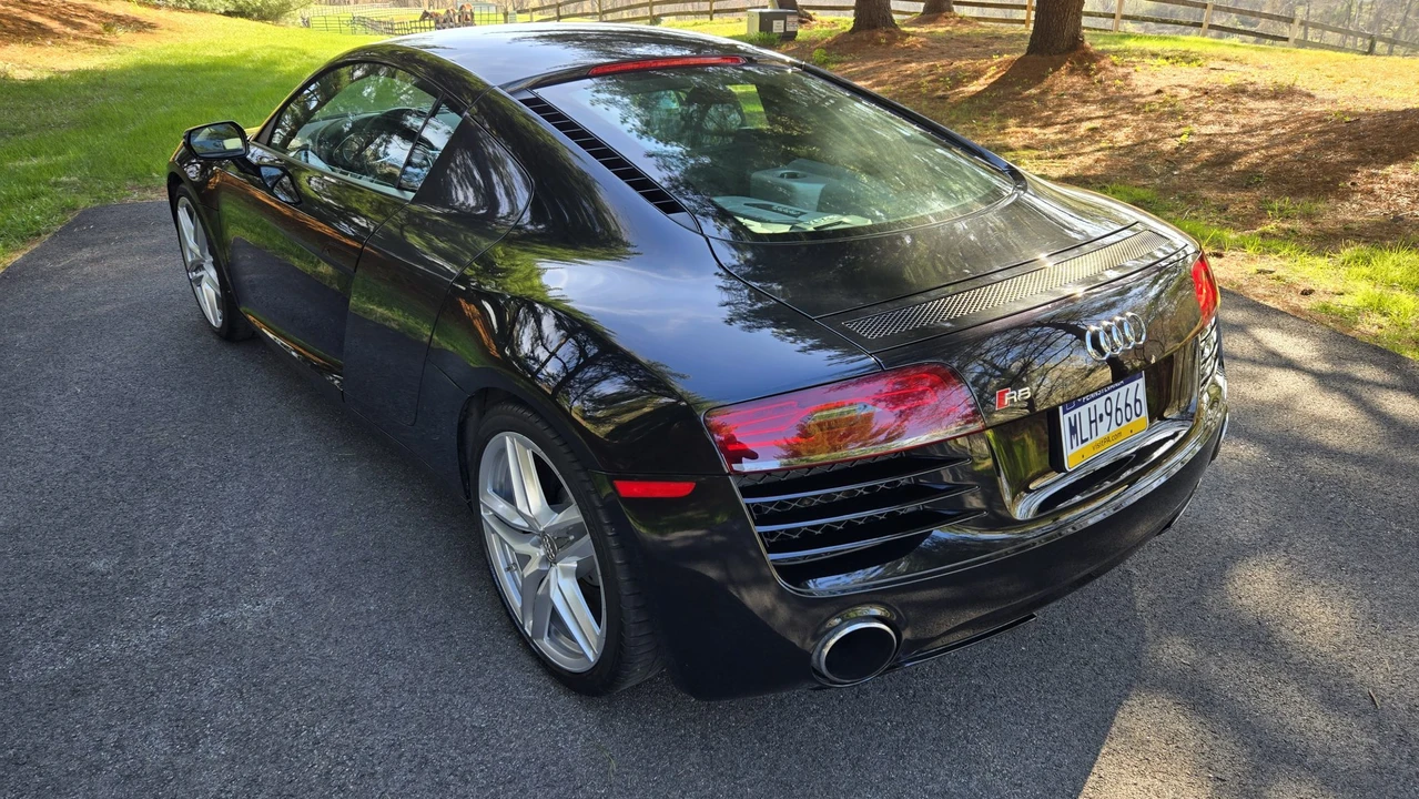 2014 Audi 42 R8 - Image 29 of 31