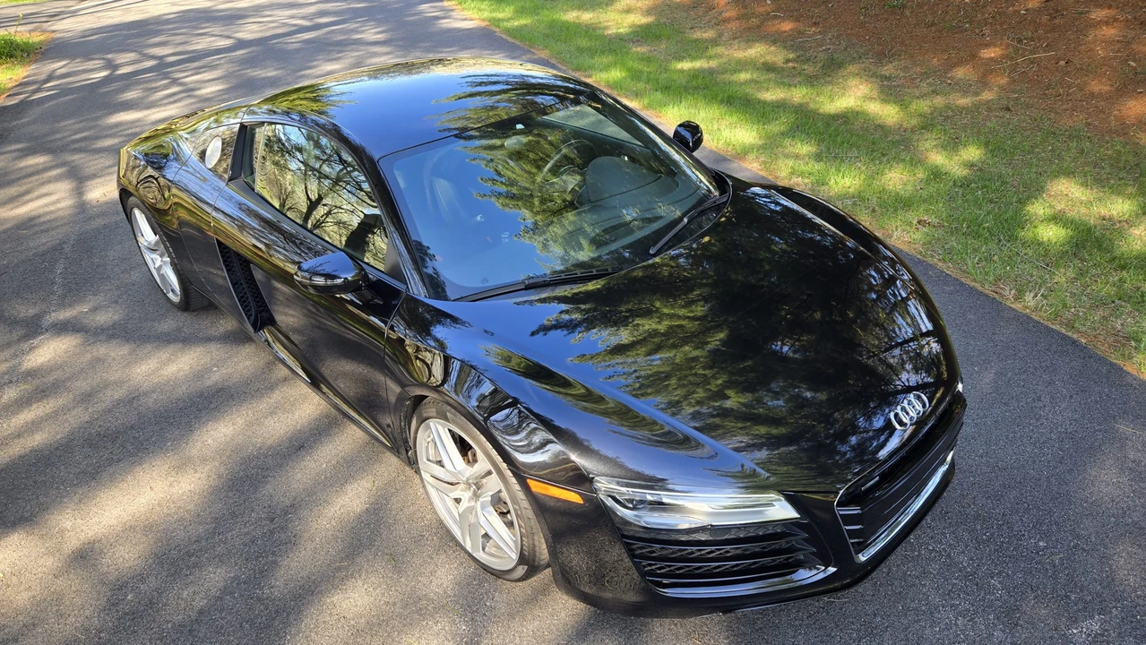2014 Audi 42 R8 - Image 10 of 31