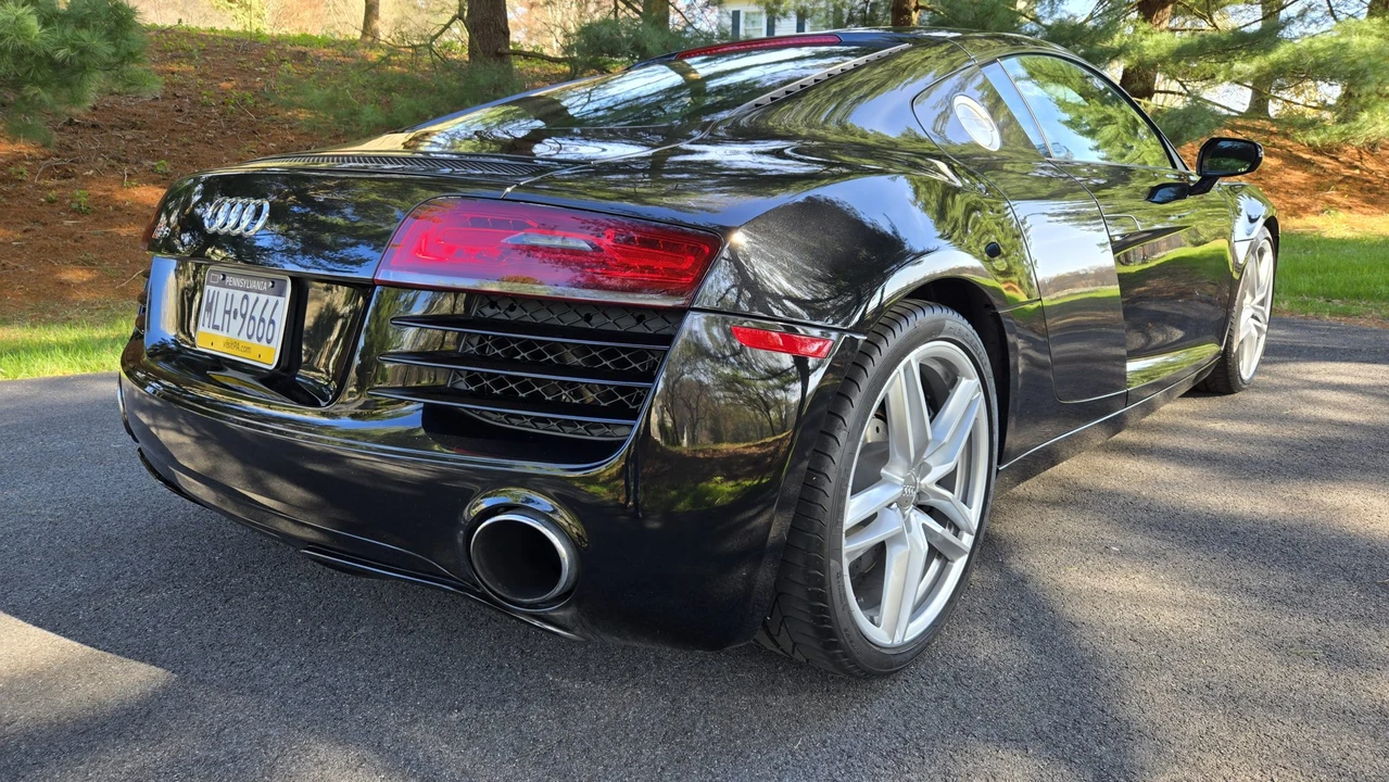 2014 Audi 42 R8 - Image 20 of 31