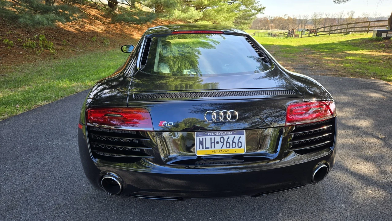 2014 Audi 42 R8 - Image 23 of 31