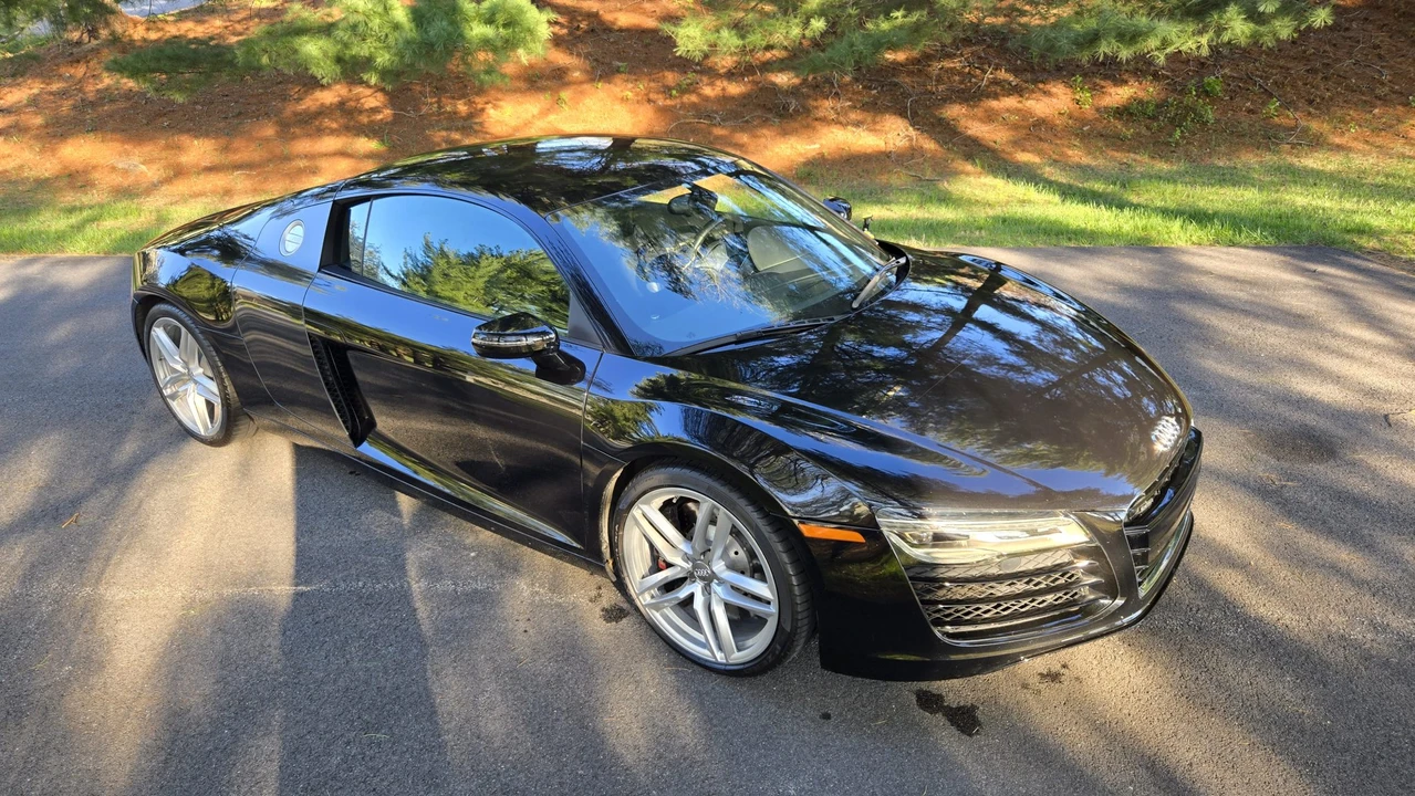 2014 Audi 42 R8 - Image 13 of 31