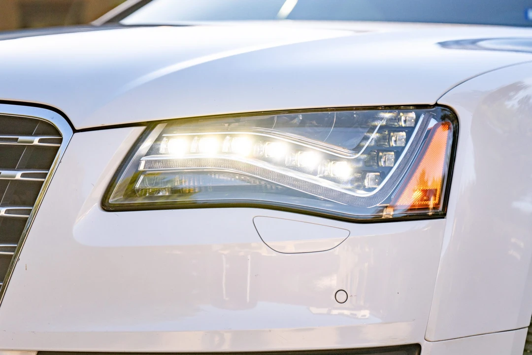 2014 Audi D4 S8 - Image 17 of 31
