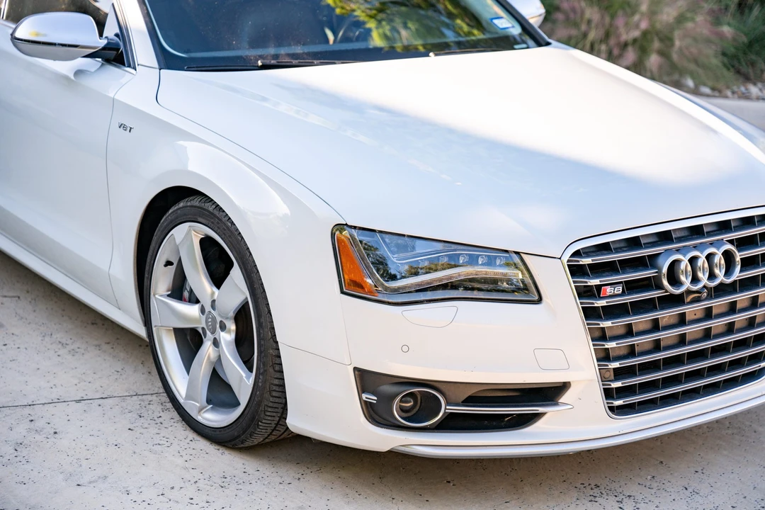 2014 Audi D4 S8 - Image 13 of 31