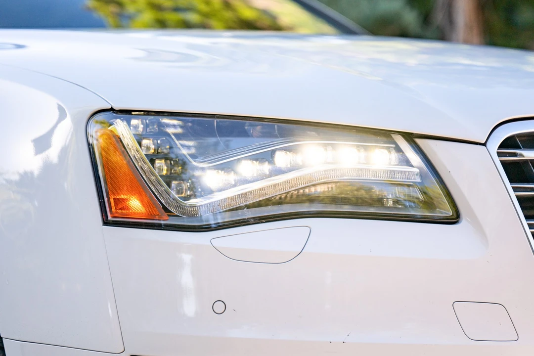 2014 Audi D4 S8 - Image 16 of 31