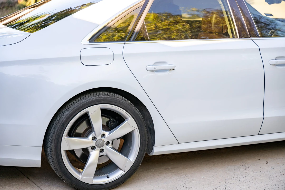 2014 Audi D4 S8 - Image 27 of 31