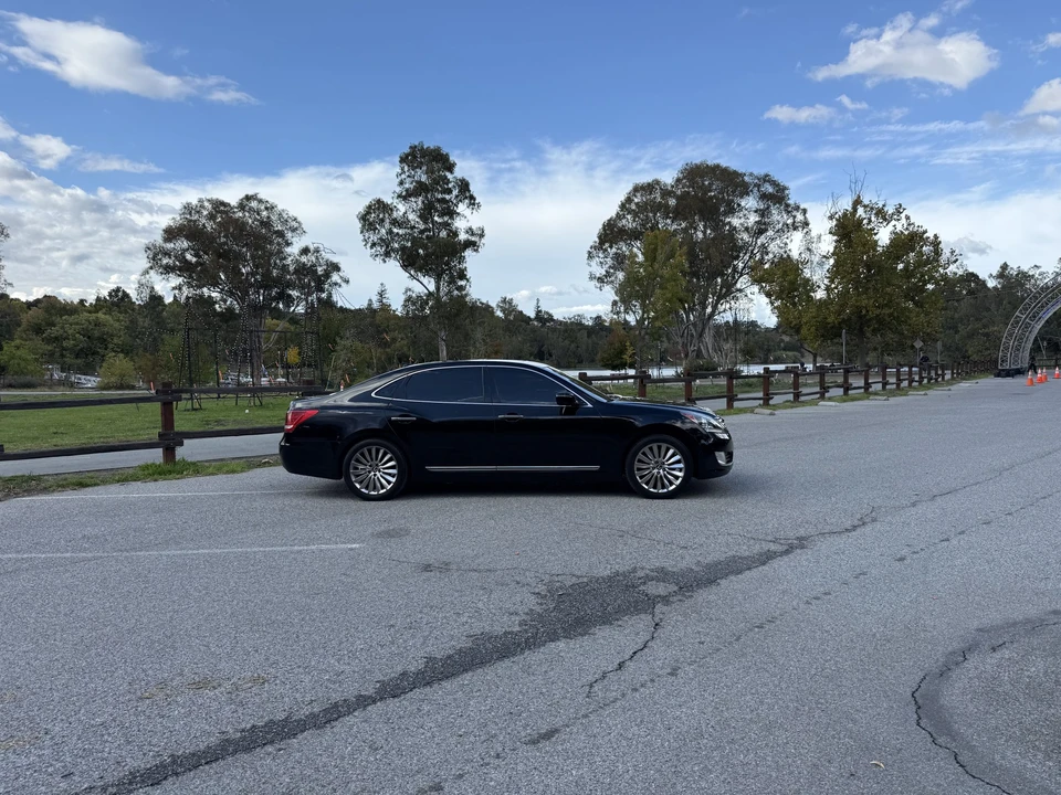 2014 Hyundai Equus - Image 23 of 31